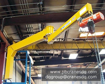 Articulating jib crane